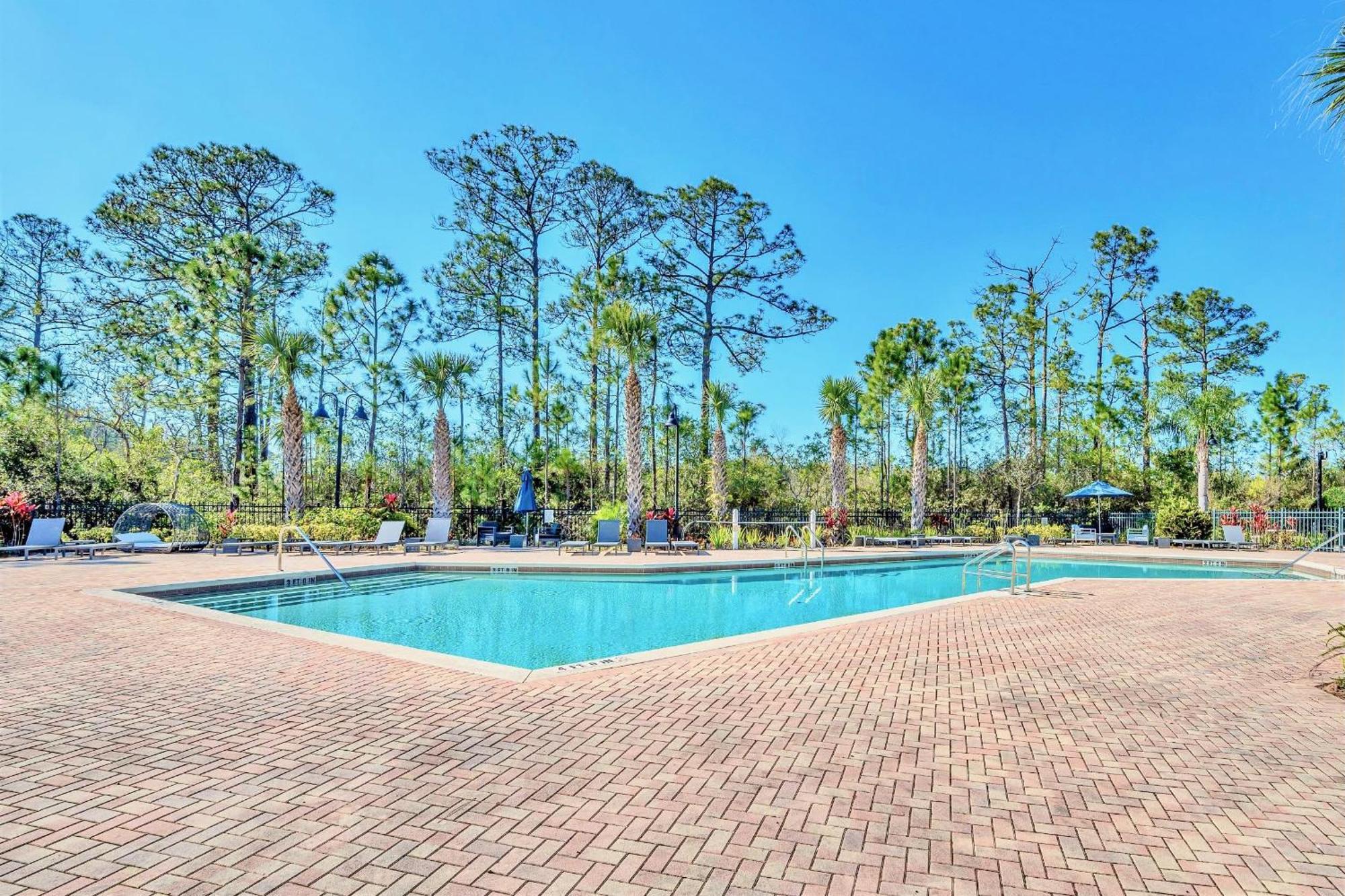 Bright & Modern 2Br Condo With Pool & Hot Tub, Near Disney! Orlando Luaran gambar
