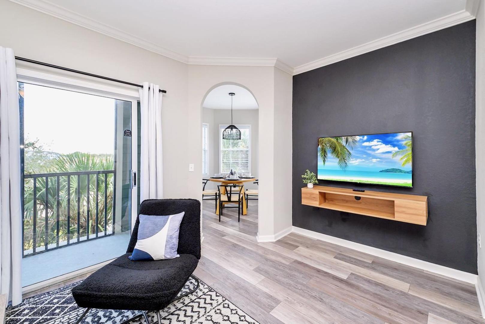 Bright & Modern 2Br Condo With Pool & Hot Tub, Near Disney! Orlando Luaran gambar