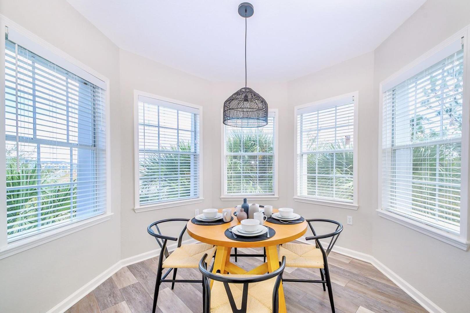 Bright & Modern 2Br Condo With Pool & Hot Tub, Near Disney! Orlando Luaran gambar