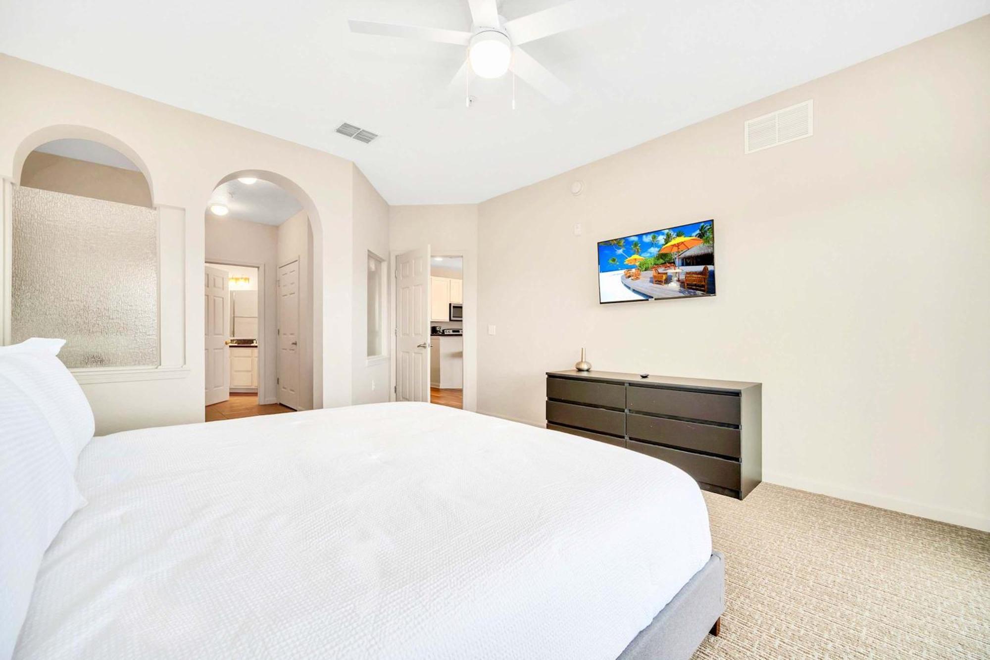 Bright & Modern 2Br Condo With Pool & Hot Tub, Near Disney! Orlando Luaran gambar